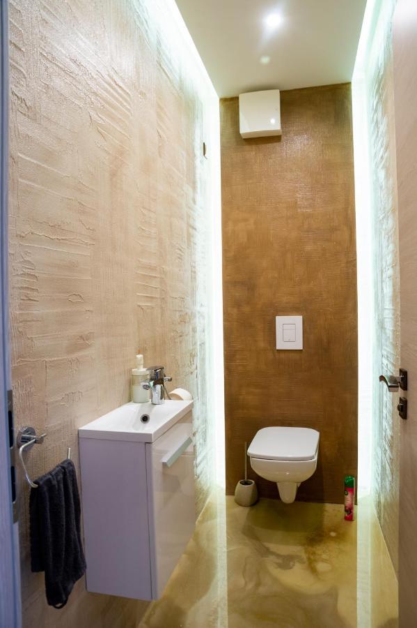 Dream Apartman 2 With Free Parking Győr Exterior foto